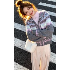 批发已到货 费尔岛提花拉链毛衣开衫女冬季加厚圣诞穿搭宽松连帽针织