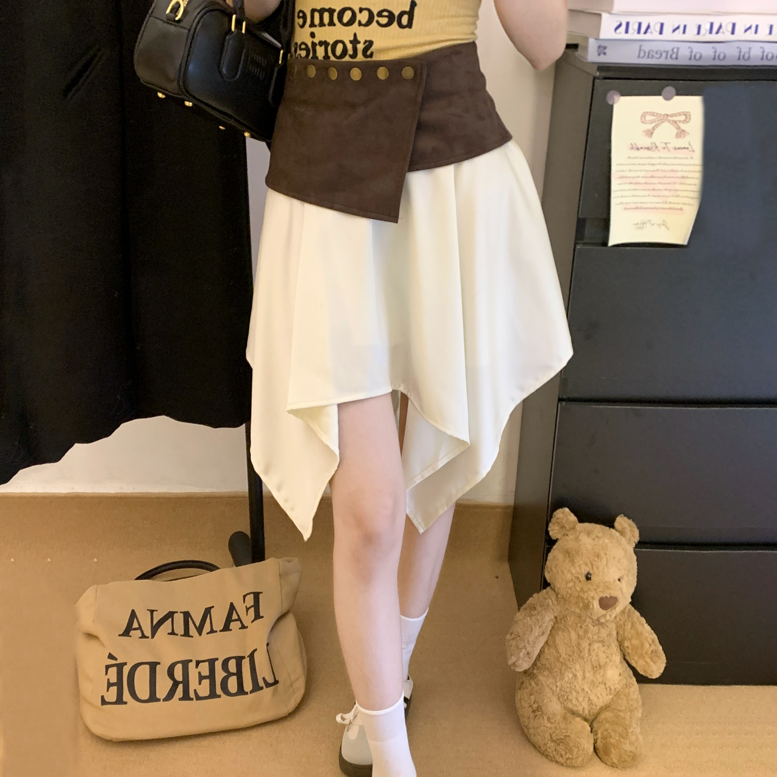 FA33304# 法式浪漫小众设计感半身裙季新款百搭复古不规则腰封裙 服裝批發女裝批發服飾貨源