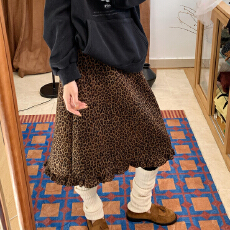 批发实拍 豹纹裙加绒2025冬季新款木耳边中裙下摆设计感松紧腰半身A裙