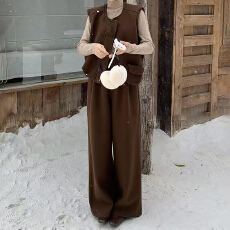 批发实拍美拉德马甲阔腿<b class='q'>裤</b><b class='q'>三件套</b><b class='q'>装</b>女高级感盐系轻熟御姐气质ootd穿搭