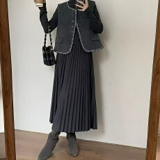 批发实拍小香风马甲百褶连衣裙套<b class='q'>装</b>女2025秋冬新款时尚气质显瘦两件套