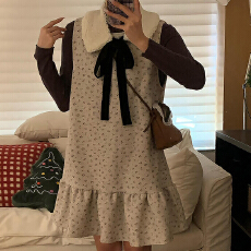 批发荷叶边<b class='q'>碎花</b>毛绒拼接连衣裙女秋冬2025新款宽松休闲甜美背心中裙潮