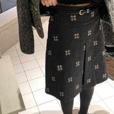 批发实拍 新款<b class='q'>时尚</b>气质显瘦重工毛呢半身裙女前开叉a字裙中裙五分短裙