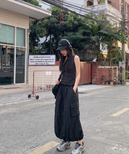 가을 새로운 캐주얼 레트로 펌프 로프 밴딩 워크웨어 바람 반신 스커트 여성 하이웨이스트 슬림해 보이는 한 마디 롱 스커트 여성