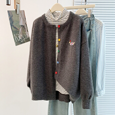 批发小狗针织开<b class='q'>衫</b>女春秋外搭短款宽松上衣2025秋冬新款学院风毛衣外套