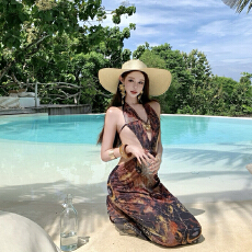 批发实拍 <b class='q'>欧美风</b>印花挂脖<b class='q'>连衣裙</b>性感露背三亚海边度假沙滩长裙