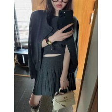 批发针织套装慵懒三件套无袖圆领针织背心外搭开衫百褶短裙气质学院风
