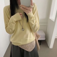 批发简约打底<b class='q'>毛衣</b>圆领2026<b class='q'>新款</b>内搭洋气秋冬宽松打底上衣外穿爆款