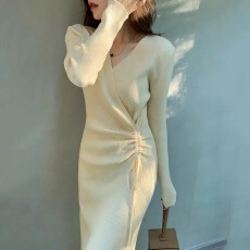 批发法式复古小众过膝长裙女2025秋冬季新款设计感收腰显瘦针织<b class='q'>连衣裙</b>