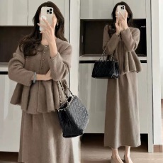 批发气质遮肉裙摆显瘦针织毛衣开衫+A字<b class='q'>拖地</b><b class='q'>长裙</b>两件套装