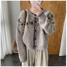 批发秋装女士韩版独特超好看毛衣针织开衫女<b class='q'>外套</b>2025<b class='q'>新款</b>短款上衣春秋