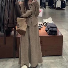 批发小个子显高时尚穿搭一整套装2024新款秋冬高级感针织衫毛衣两件套