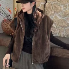 批发实拍 <b class='q'>原创</b><b class='q'>设计</b>  两面穿 仿貂毛皮草连帽宽松休闲拉链马甲背心