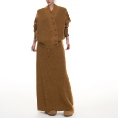 批发吴童童设计感V领长袖<b class='q'>毛衣</b>外套女秋冬韩系高级感宽松<b class='q'>开衫</b>半裙套装