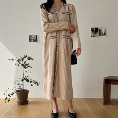 批发26春<b class='q'>韩国</b>气质优雅大码宽松chic翻领针织拼色单排扣长袖连衣裙长款