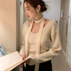 批发韩国chic<b class='q'>春</b>新法式气质V领挂脖坑条修身显瘦百搭长袖针织衫毛衣女