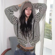 批发韩国2026春新品条纹可爱连帽拉链卫衣女