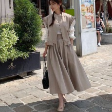 批发<b class='q'>韩国</b>东大门复古木耳边风衣式马甲外套女+高腰大摆A字半身裙套装