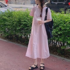 批发法式极简慵懒风宽松短袖<b class='q'>连衣</b>裙女夏季2026新款简约中长款气质裙子