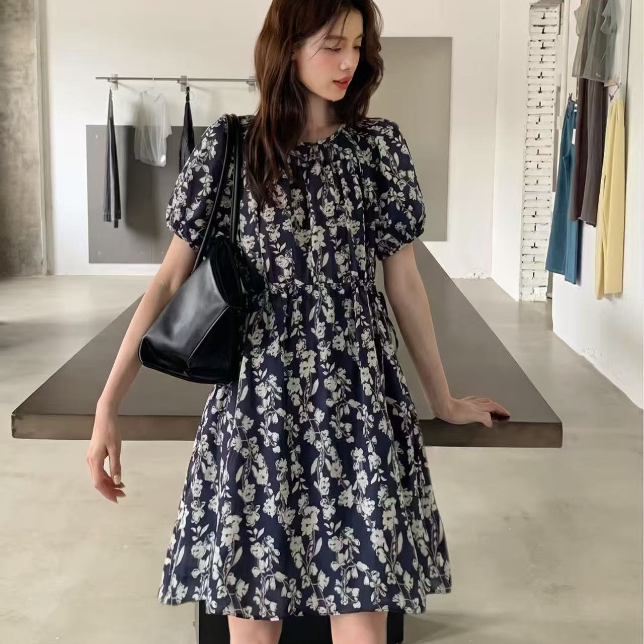 한 부서 작은 대중 배색 꽃무늬 퍼프 스커트 드레스