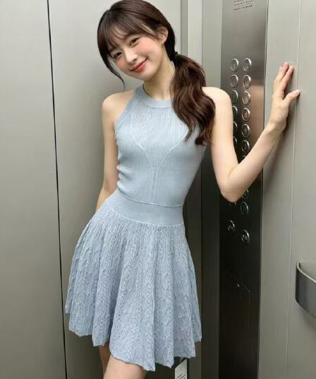 한 부서 품격 데이트 행침 목 니트 여성 드레스 여름 고급 센스 몸매 가꾸기 허리 수축 치마 달콤함 한 마디 미니 스커트