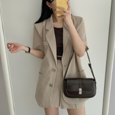 批发2026年夏季翻领小西服套装<b class='q'>女</b>韩版休闲薄款西装<b class='q'>外套</b>高腰短裤两件套