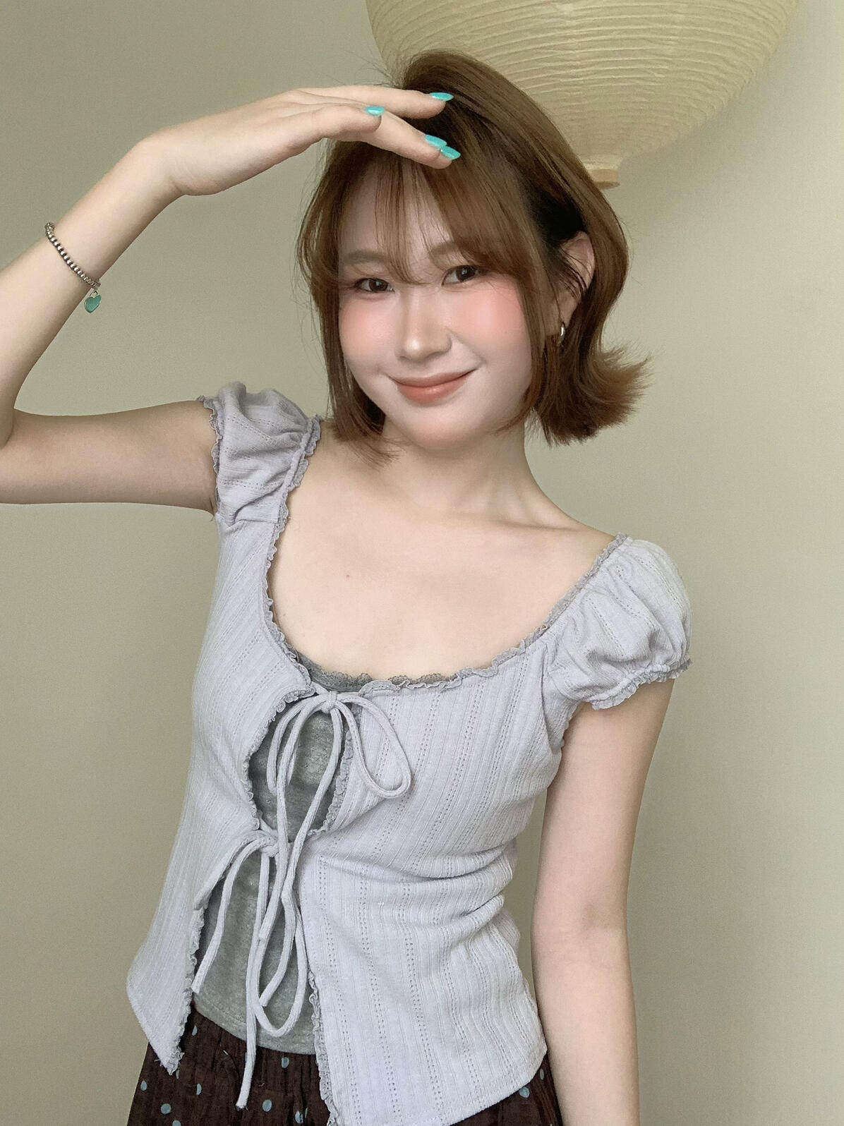 한 부서 달콤함 레이스 측면 행침 목 체크무늬 반팔 티셔츠 여성 여름 몸매 가꾸기 스트랩 페이크 레이어드 맨위