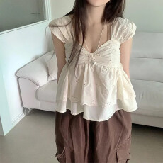 批发2026夏季<b class='q'>韩版</b>V领镂空刺绣吊带背心女修身百搭高级感<b class='q'>雪纺衫</b>短上衣