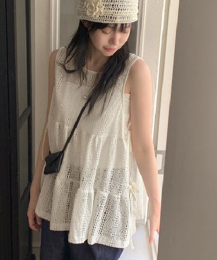 한국 홀로우 아웃 자카드 측면 레이스업 레이스 베스트 조끼 여성 여름 새로운 작은 대중 다용도 스택 착용 맨위