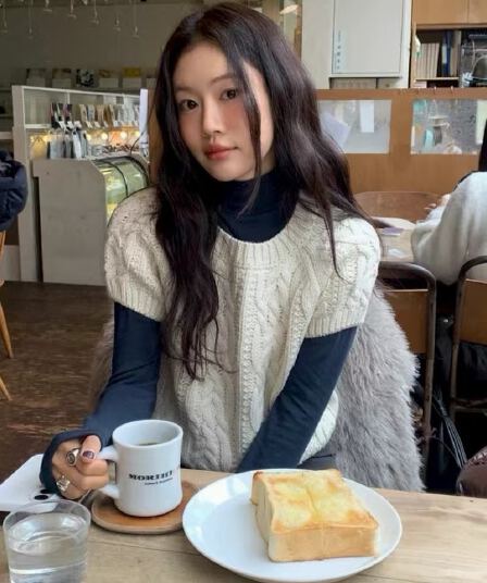 2026 년 섹션 한 부서 라운드 넥 반팔 다용도 품격 털 셔츠