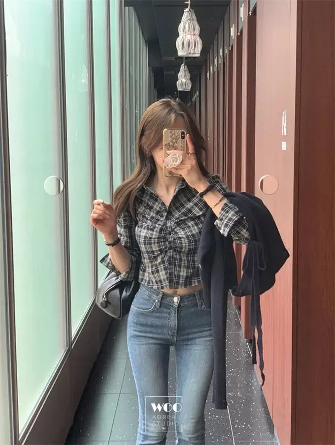 폴드 칼라 체크 무늬 크롭 셔츠