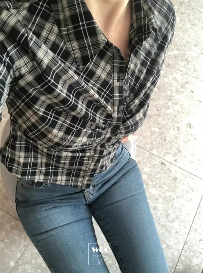 폴드 칼라 체크 무늬 크롭 셔츠 상세 이미지 10