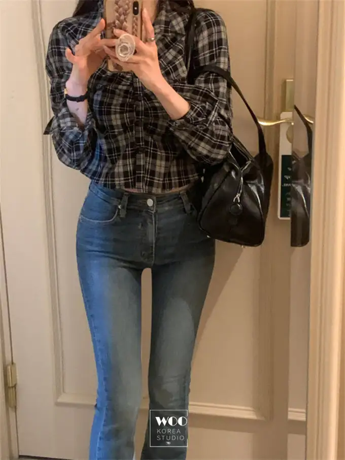 폴드 칼라 체크 무늬 크롭 셔츠 상세 이미지 12