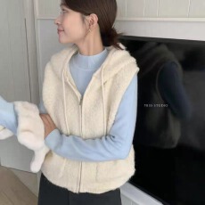 韩系软糯毛茸茸圈圈绒连帽马夹女冬季时尚高级感拉链针织开衫马甲