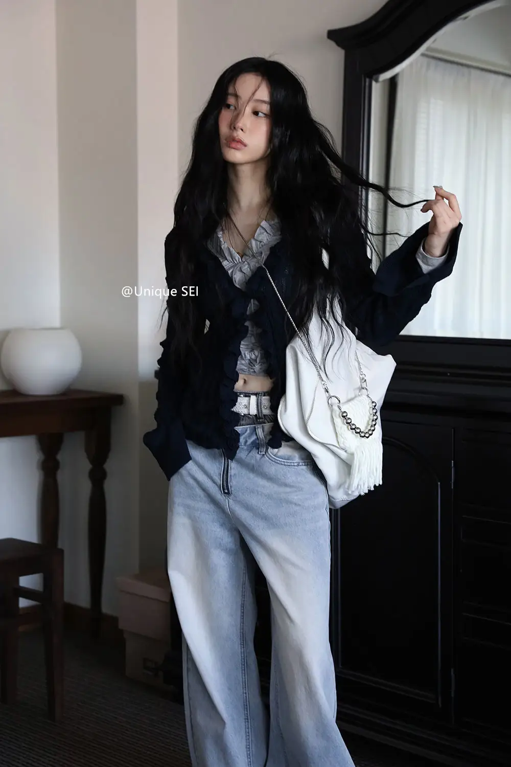 프릴 디테일 꽈배기 가디건 상세 이미지 9
