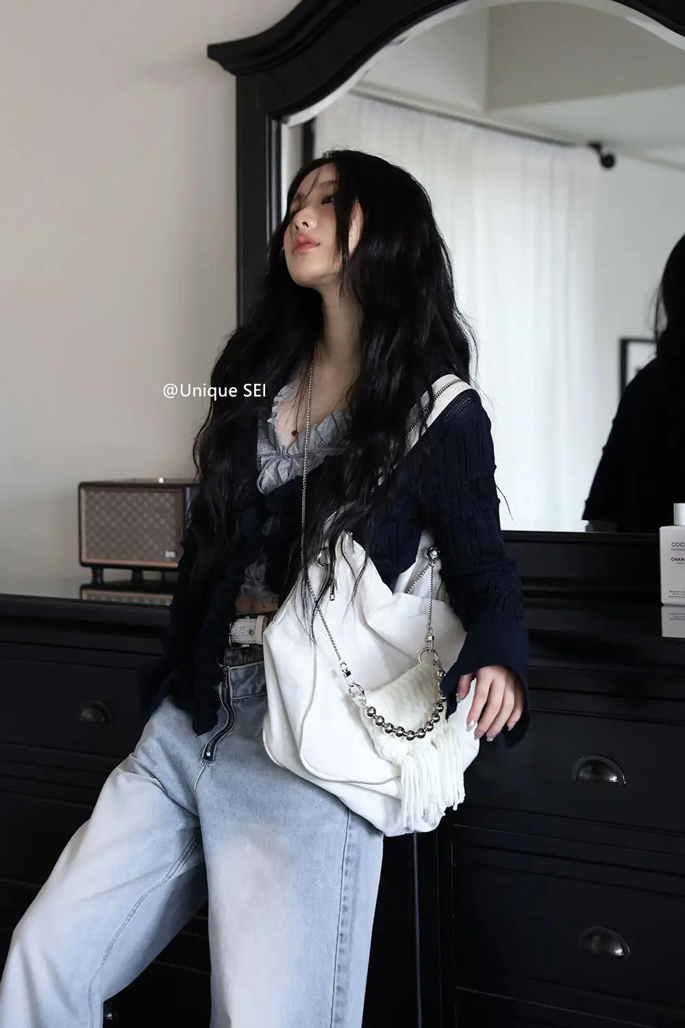 프릴 디테일 꽈배기 가디건 상세 이미지 11