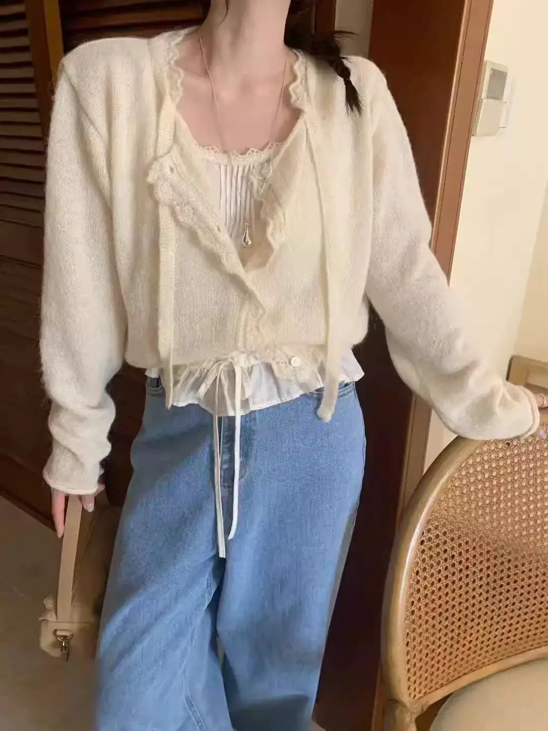 레이스 디테일 루즈핏 가디건 상세 이미지 4