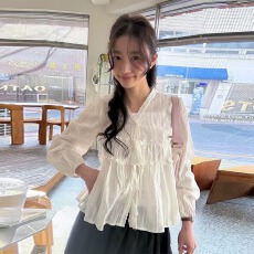 批发韩国chic秋季小众设计感V领系带褶皱木耳花边拼接泡泡袖衬衫上衣