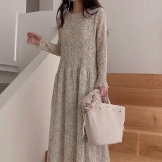 批发女装日系小<b class='q'>清新</b>圆领长袖<b class='q'>连衣裙</b>宽松叠穿长裙长