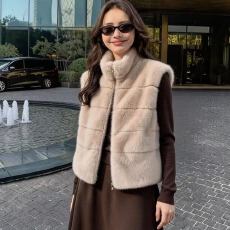 批发高领拉链仿水貂毛马甲女2026春装新款短款皮毛一体毛绒<b class='q'>背心</b>外套潮