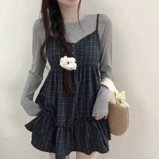 批发韩国chic秋季设计感三粒扣V领格子吊带<b class='q'>连衣裙</b>+纯色圆领长袖T恤女