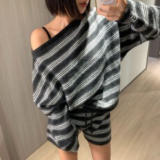 批发韩国chic条纹运动休闲套装<b class='q'>女</b>生斜肩一字肩针织衫<b class='q'>短裤</b>两件套