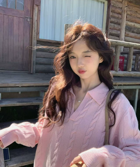 한 부서 V넥 꽈배기 스웨터 여자 가을 겨울 느긋한 바람 부드러운 찹쌀 니트 스웨터 맨위