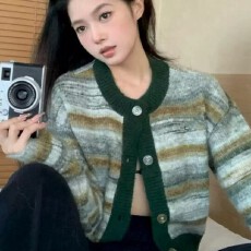 批发春秋季复古撞色<b class='q'>条纹</b>针织<b class='q'>开衫</b>女宽松圆领长袖毛衣外套百搭减龄上衣