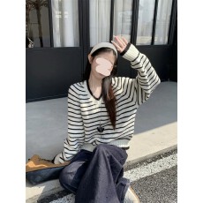 批发复古慵懒风V领条纹毛衣女<b class='q'>春</b>秋穿搭外穿内搭针织上衣