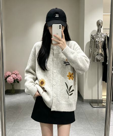 부드러운 찹쌀 꽃무늬 자수 오픈 가디건 스웨터 여성 코트 가을 겨울 느긋한 바람 느슨함 센스 니트 스웨터 맨위