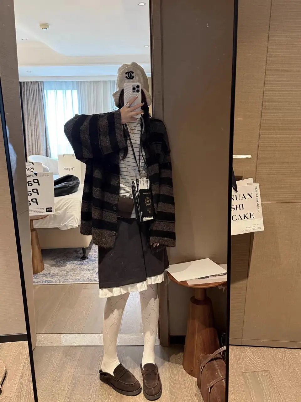 스트라이프 라운드넥 루즈핏 가디건 상세 이미지 31