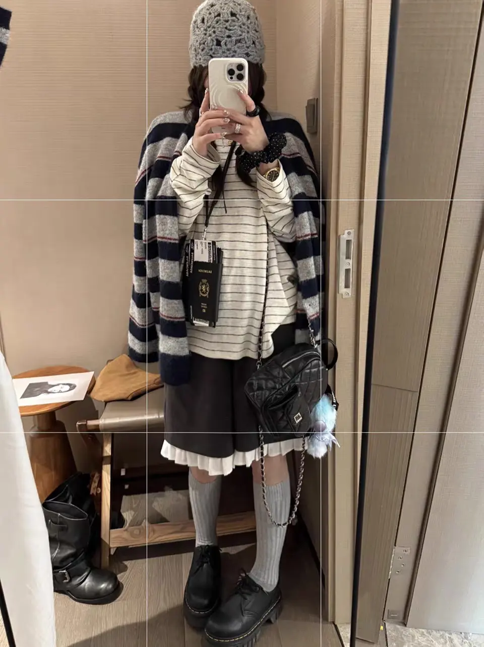 스트라이프 라운드넥 루즈핏 가디건 상세 이미지 37
