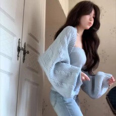 批发慵懒风绿色麻花长袖针织<b class='q'>开衫</b>女春秋抹胸背心毛衣短款两件套上衣潮