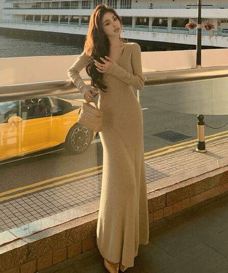 향기로운 금 연옥 옥 치마 부드러운 찹쌀 부드러운 절단 남자 또한 절단 여성 빅 브이 넥 순수한 욕망 니트 롱 스커트